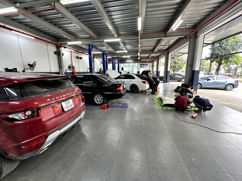 Sửa chữa Land Rover Ecopark